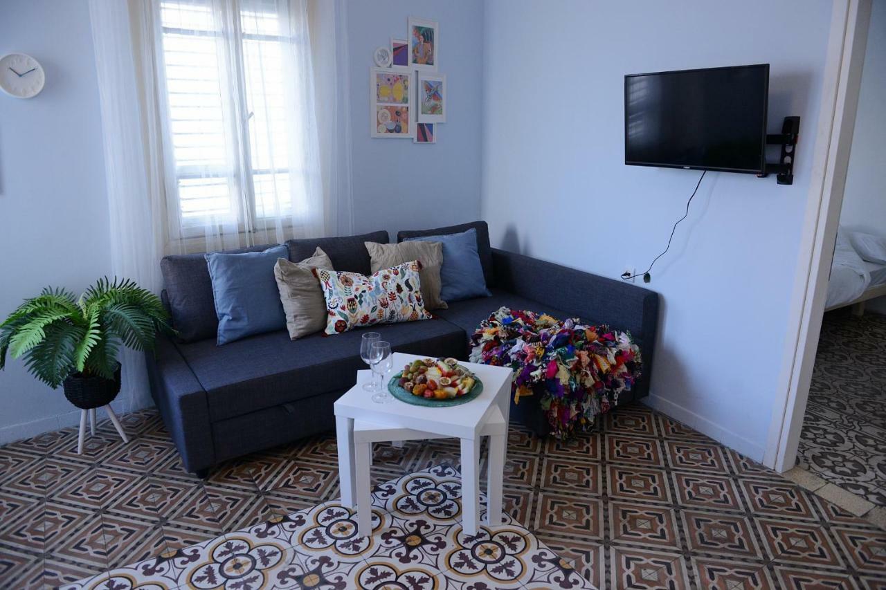Trendy Apartments In The Heart Of Florentin With Free Netflix テル・アビブ 部屋 写真